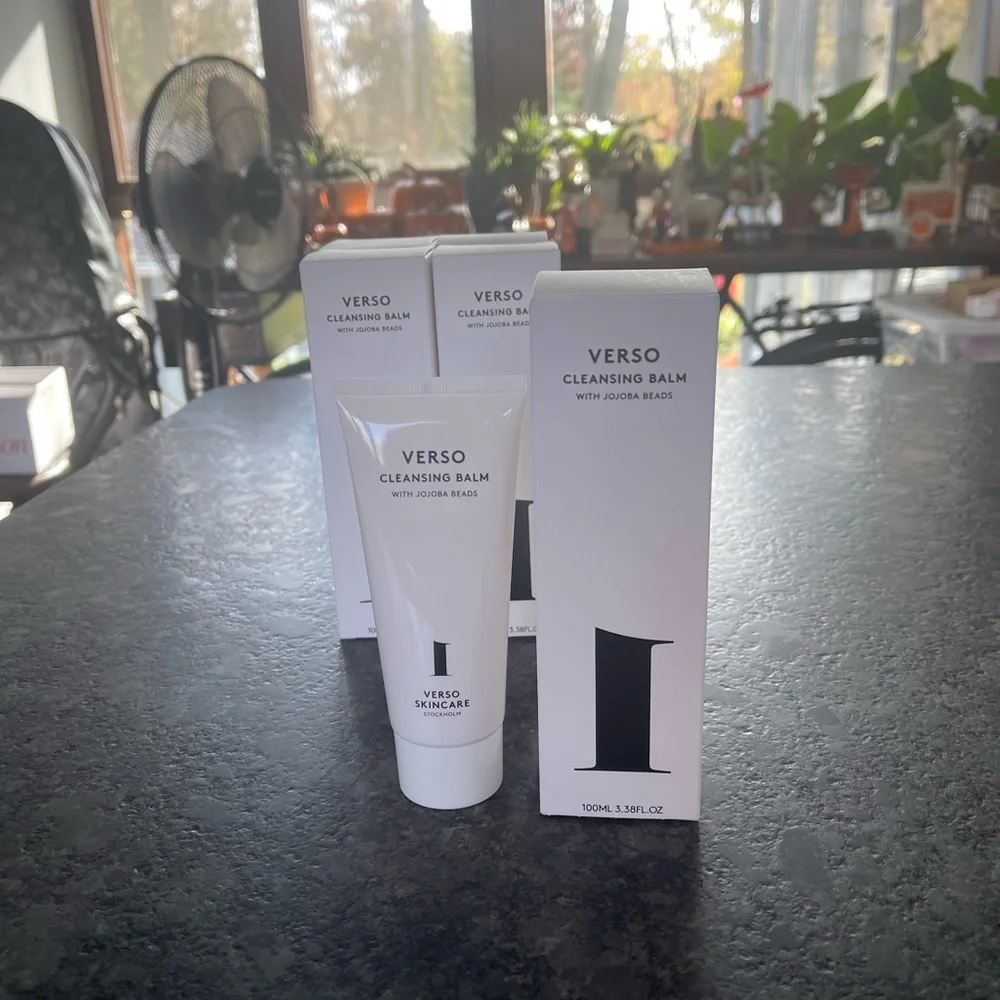 VERSO Cleansing Balm great for very dry and sensitive skin, visibly calming
